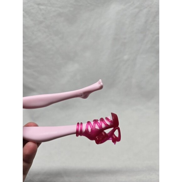 Monster High Draculaura Emoji Doll - Picture 5 of 7